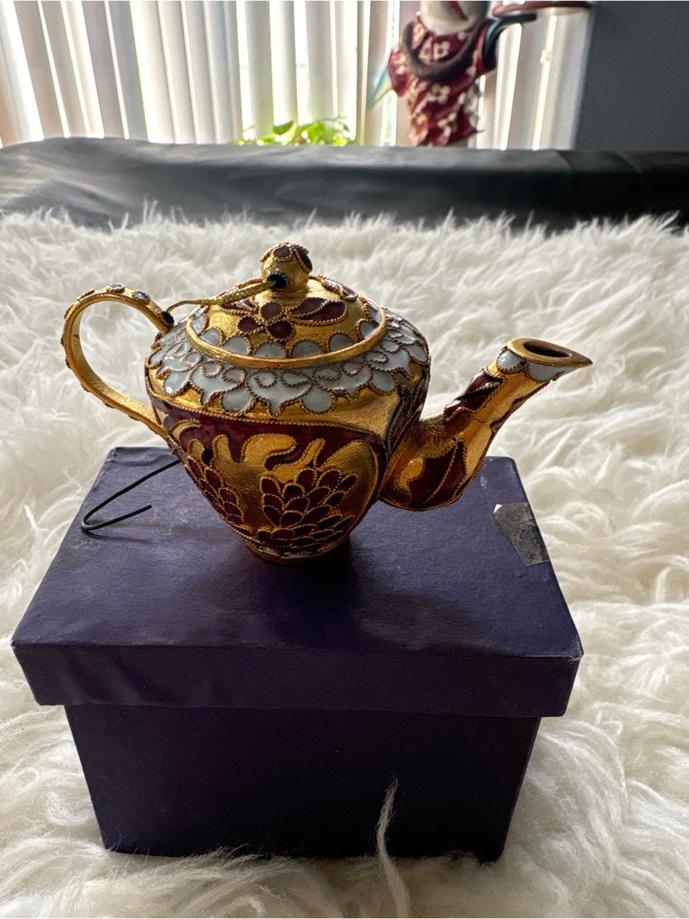 Unbranded Gold and Burgundy Decorative Teapot Ornament
